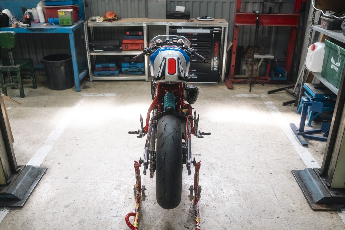 La riconoscete? E' una Royal Enfield Guerrilla 450!